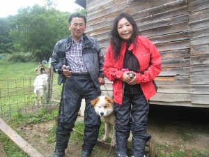 宗太くん（雑種）。この日はお父さんとお母さんがはるばるバイクに乗って会いに来てくれました。大満足！2010.7.8